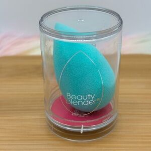 beautyblender Turquoise Makeup Sponge